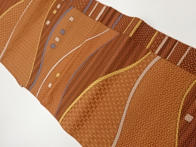 本場筑前博多色紙・曲線に幾何学模様織出し名古屋帯